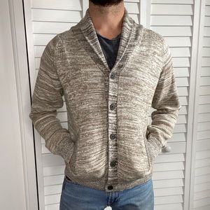 Cardigan sweater
